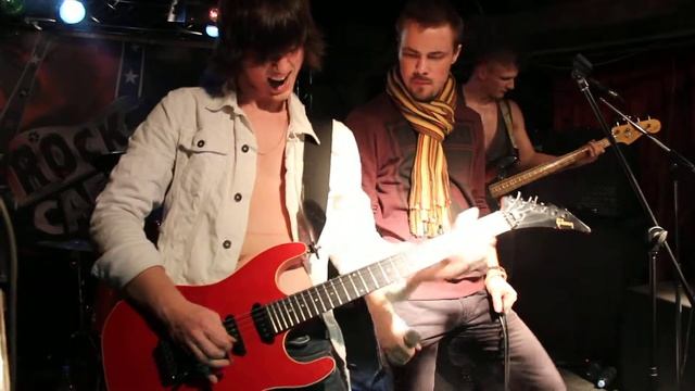 Cover Party Монстры Рока Acid Looks Tie Your Mother Down Queen Drum solo смотреть онлайн
