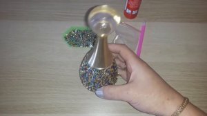 Алмазная мазайка, куда девать остатки страз ,декор на бутылке от духов.
