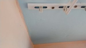 Произвожу замену верëвки на  Лиане для сушке белья.