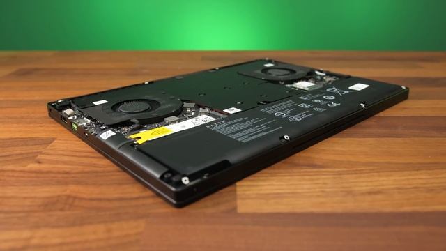 Razer Blade 14 (2022) Review - Portable & Powerful! смотреть онлайн