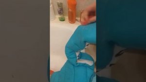 Чистка от мазуты на верхней одежде