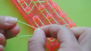 ❤Доллар. Фигурки из резинок Happy Rainbow Loom. Как плести. Урок №101❤