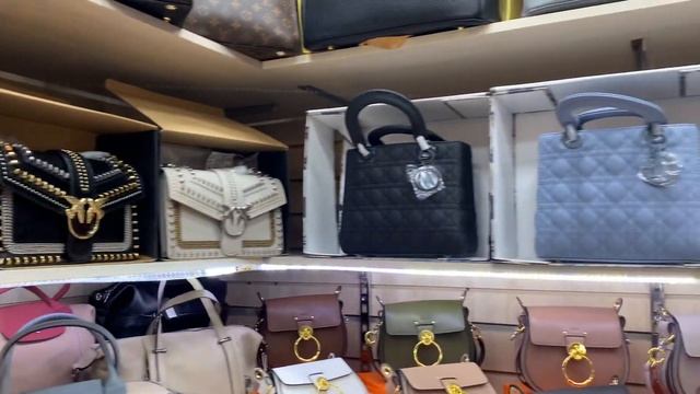 92/ САДОВОД.СУМКИ. PRADA.CHANEL.MICHAEL KORS.MARC JACOBS смотреть онлайн