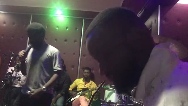 Live recording practice by Richard muhima Afro beat смотреть онлайн