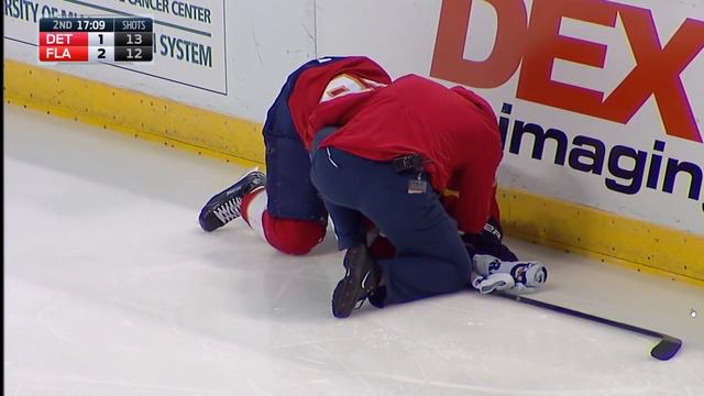 Kronwall hit Reilly смотреть онлайн