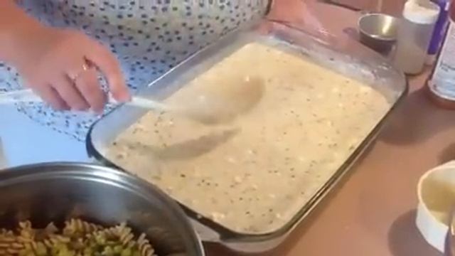 Cheesy Tuna Noodle Casserole Wacky Style смотреть онлайн