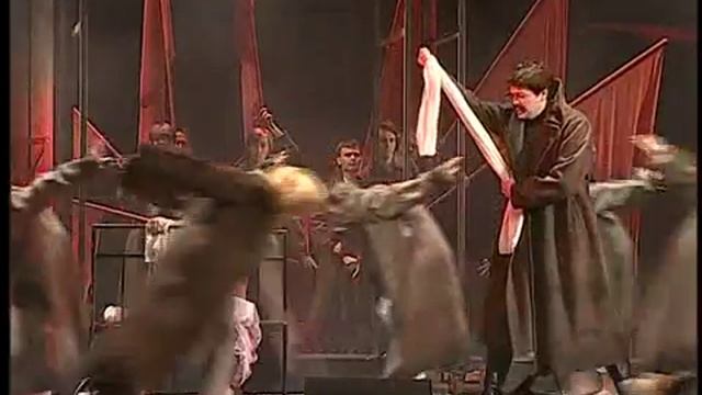 Фрагмент из мюзикла «Гадюка» Новосибирского музыкального театра смотреть онлайн