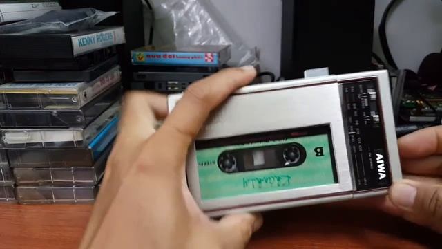 Cassette Player Portable: Aiwa HS-J02 смотреть онлайн