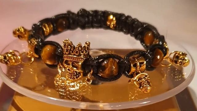 Авторский браслет шамбала с черепами и тигровым глазом смотреть онлайн