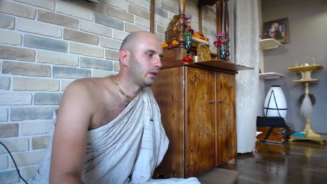 Опасность отклонения от наставлений гуру | Враджендра Нандана дас смотреть онлайн