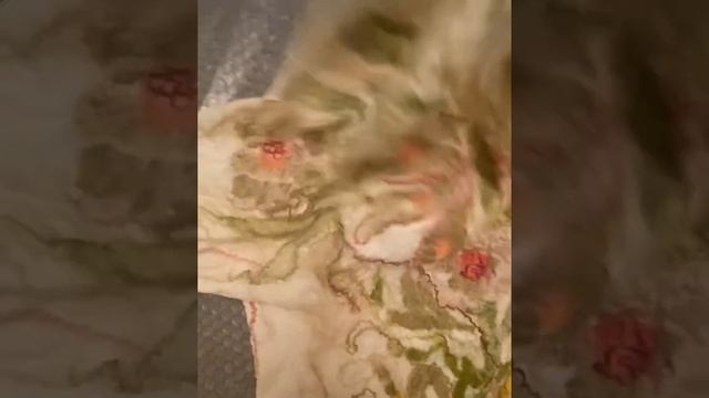 Белый валяный жакет пастельные цветы смотреть онлайн