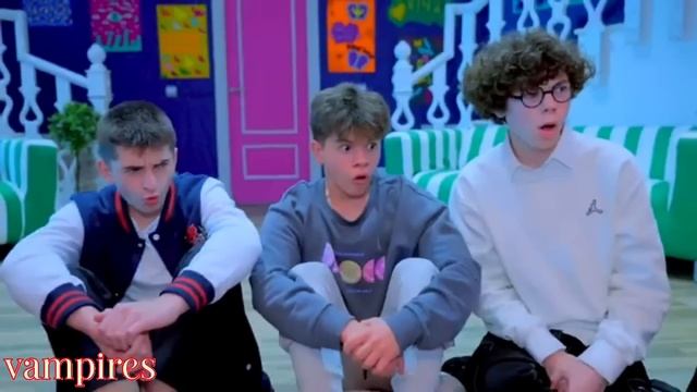Леди Диана школа вампиров Игра в бутылочку 7 серия смотреть онлайн