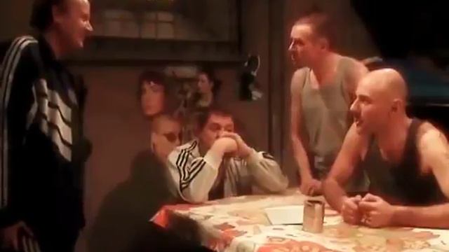 В хату посадили бывшего мента
