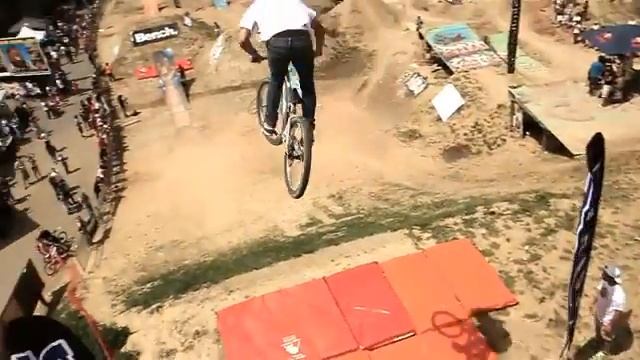 Франция, Тулуза, Байк парк Kona. Слоупстайл смотреть онлайн