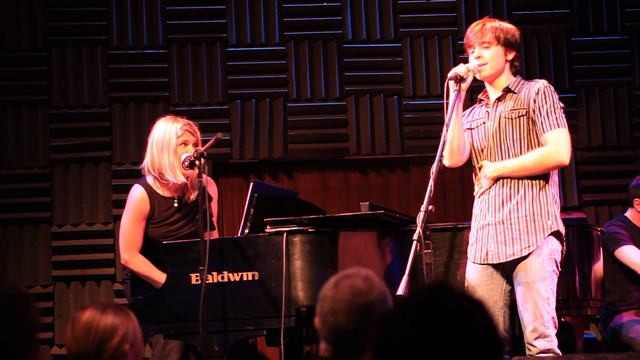 Matt Doyle sings "Bring It On Home" with Jodie Moore смотреть онлайн
