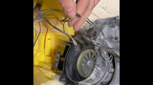 Ремонт строительного пылесоса Karcher  WD 3P. Не работает с инструментом пылесос . Решение.