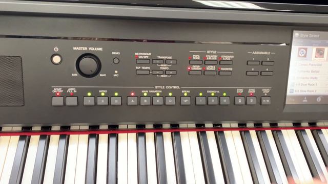 Yamaha Clavinova CVP 709GP смотреть онлайн