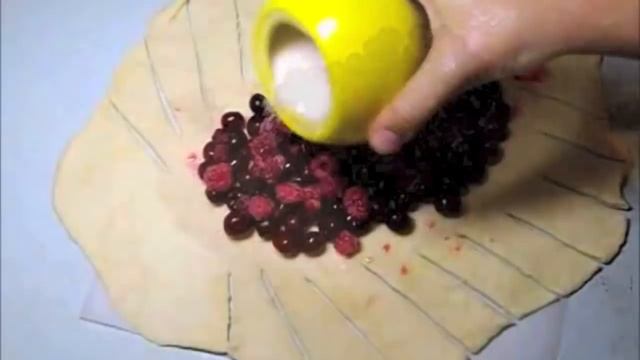 Классический Дрожжевой Пирог с Ягодами «Плетенка» видео рецепт смотреть онлайн