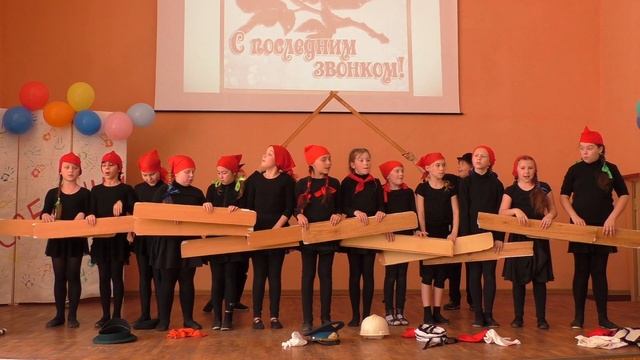 Маяковский "Кем быть" смотреть онлайн