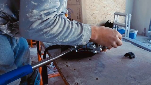 Вывожу из стены трубы для радиатора | Соединение на радиальный пресс! Показываю как сделать смотреть онлайн