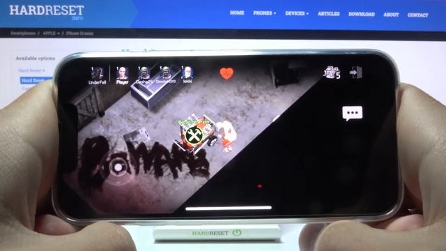 Играем на телефоне IPHONE 13 Mini в игру horrorfiled? смотреть онлайн