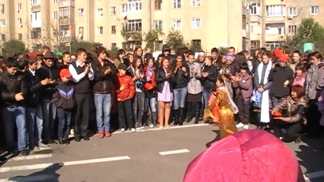 Лезгинка — российский народный танец :) смотреть онлайн