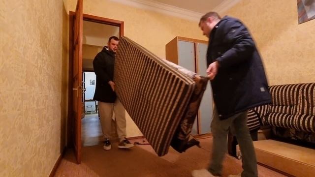 Начали с Колей переставлять мебель смотреть онлайн