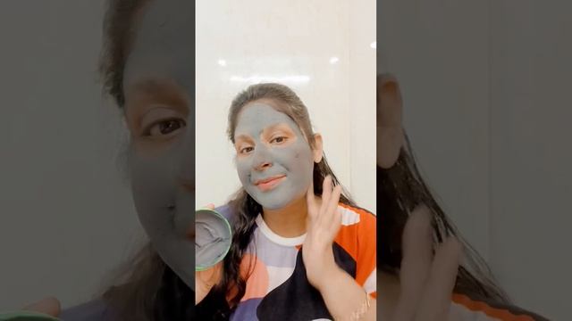Mamaearth C3 face mask with charcoal coffee and clay for healthy and glowing skin.#mamaearth #short смотреть онлайн