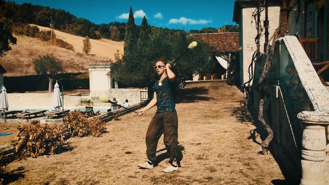 Poi Tutorial Intermediate: Giant 3 beats to Meltdowns and Tracers смотреть онлайн