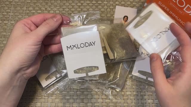 Распаковка напитка MOLODAY