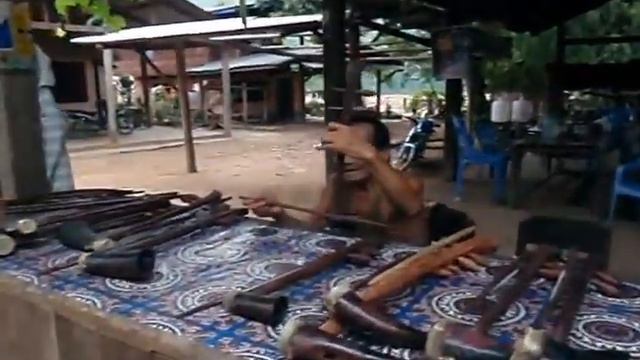 Louang Phrabang Pak Ou Cave Laos (Sept 2009) part 2 смотреть онлайн