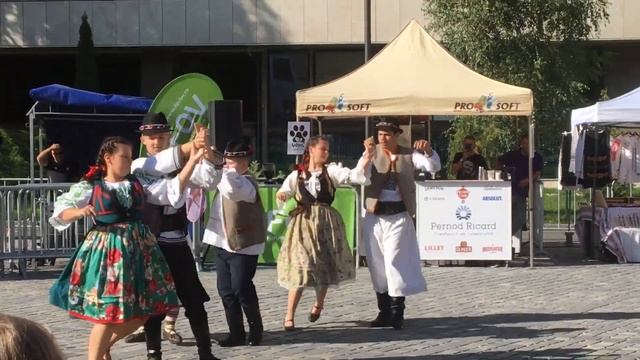 Немного танца. Румыния смотреть онлайн