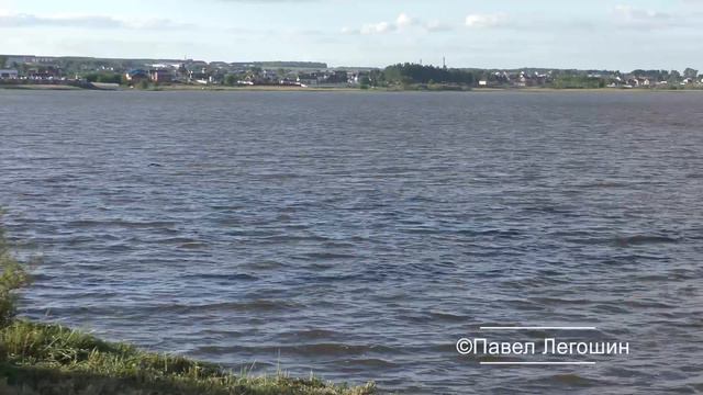 Это не человек на буксире))) Это Соколовский Ярослав со своим тренером по плаванию Наилем Каюмовым. смотреть онлайн