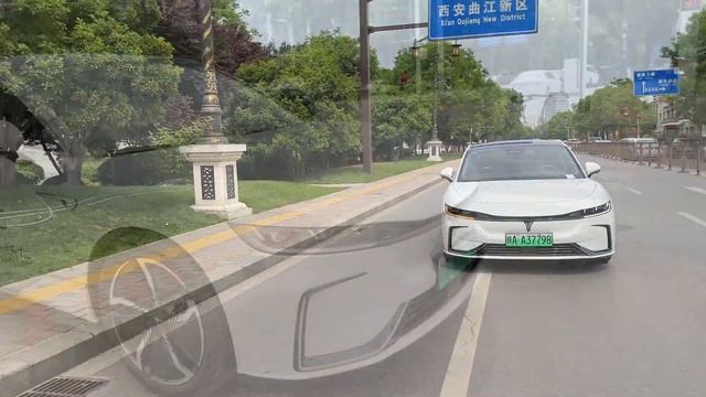 Новый седан от Voyah - 追光