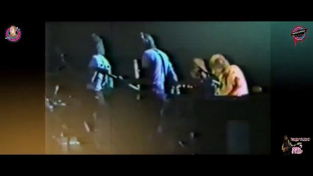 ROGER WATERS | VS DAVID GILMOUR???! |SANG EGOMANIA PINK FLOYD ‼️ смотреть онлайн