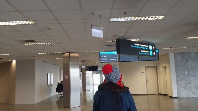 Airport Budapest смотреть онлайн