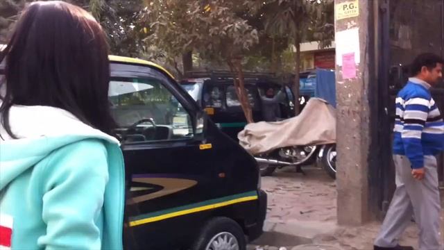 Авиаперелет. Добро пожаловать в Индию! смотреть онлайн