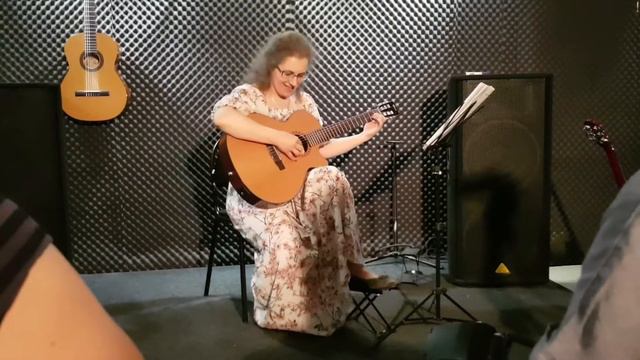 Страдания начинающего гитариста. Сурганова "Звучи, гитара" смотреть онлайн