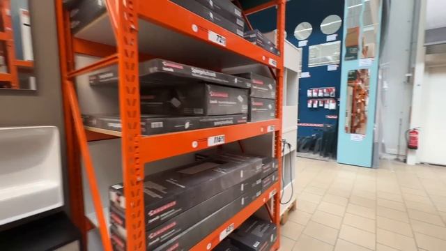Продолжаем ремонт квартиры в Германии/ Ищем столешницу смотреть онлайн
