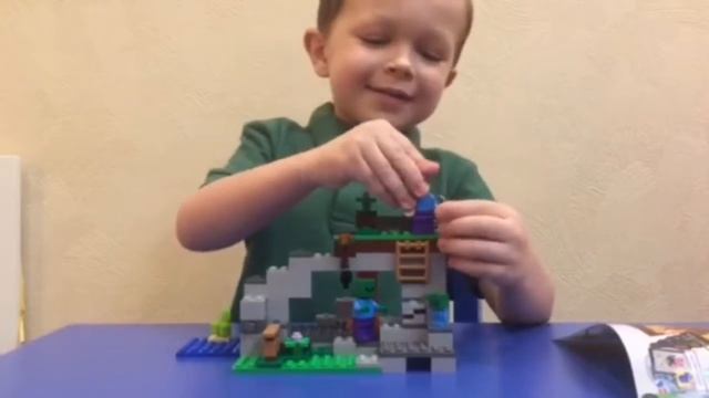 Собираем набор LEGO Minecraft 21141 Пещера зомби. Обзор игрушки