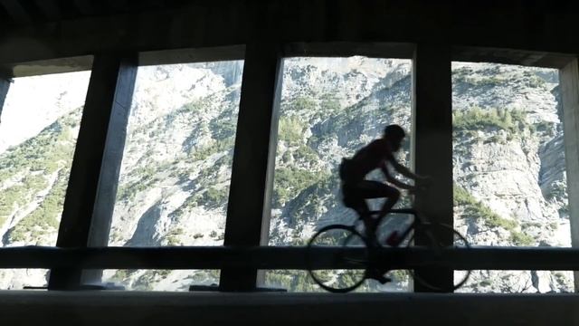 Самая дешёвая Pinarello на Легендарном Перевале Стельвио! GCN по-русски