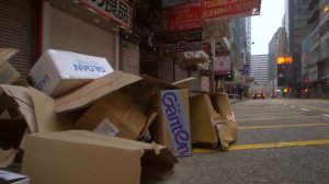 Почему нельзя выносить мусор вечером?