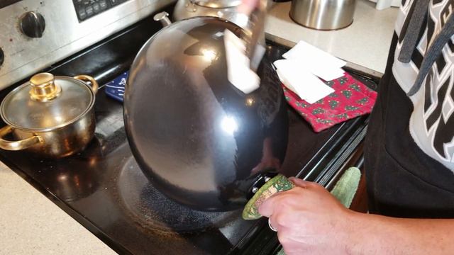 Souped Up Recipe's Wok Unboxing | How to Season a Carbon Steel Wok in an Oven смотреть онлайн