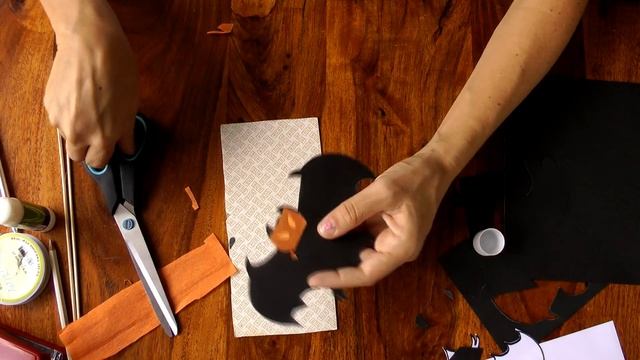Manualidades para Halloween - móvil de murciélagos - Manualidades para todos смотреть онлайн