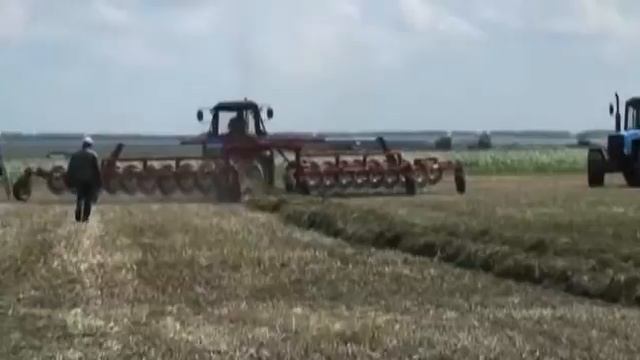 Грабли колесно-пальцевые. Прицепные механизированные грабли. смотреть онлайн