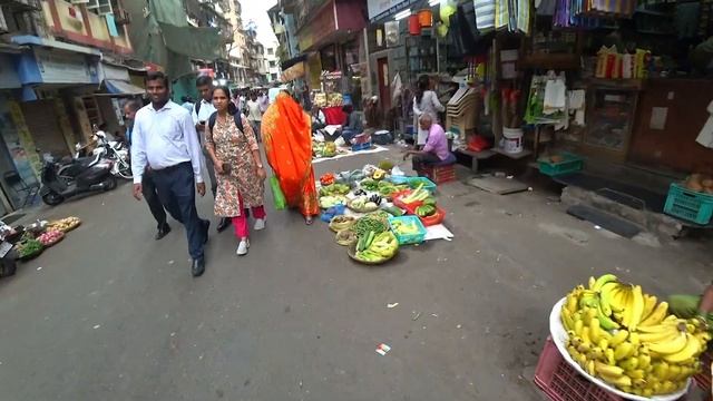 Индия сегодня. Люди живут в мусоре! Мумбаи. У нас культурный шок! Как живут индусы из касты Кшатрии смотреть онлайн