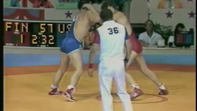 1984 Olympics Greco-Roman: Steve Fraser vs. Toni Hannula (Finland) смотреть онлайн