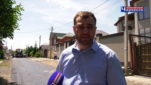 В республиканской столице ремонтируют тротуары и дороги в частном секторе смотреть онлайн