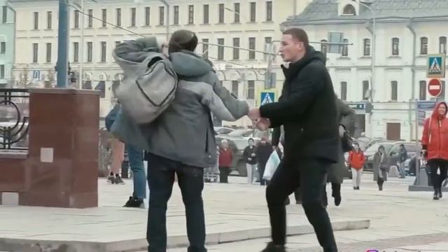 ДАВАЙТЕ Я ВАМ ОБУВЬ ПОЧИЩУ ЧИСТИЛЬЩИК ЭДВАРД БИЛ смотреть онлайн