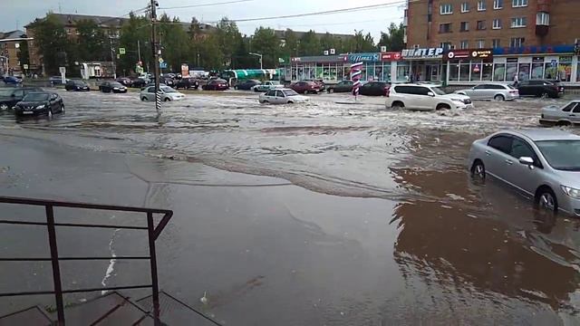 После 10-ти минутного дождя в Ухте смотреть онлайн